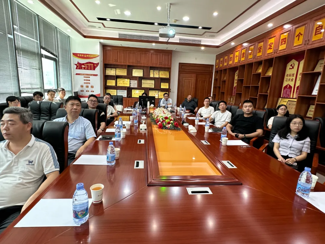 友焜建工集团举办“建设施工企业常见法律风险及防范建议”专题培训